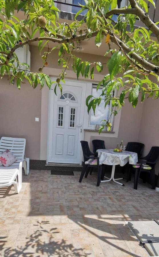 Apartments Zdenka Labin  Exterior foto